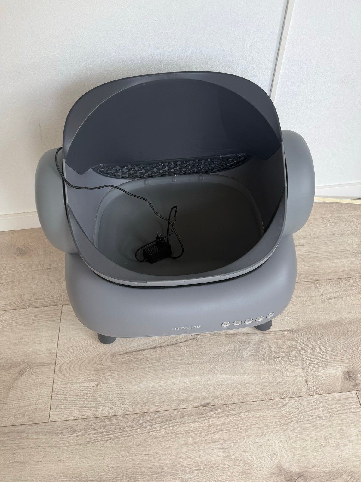Neakasa M1 XXL Zelfreinigende Kattenbak –Perfect werkend, Dieren en Toebehoren, Ophalen, Zelfreinigend, Zo goed als nieuw, Open