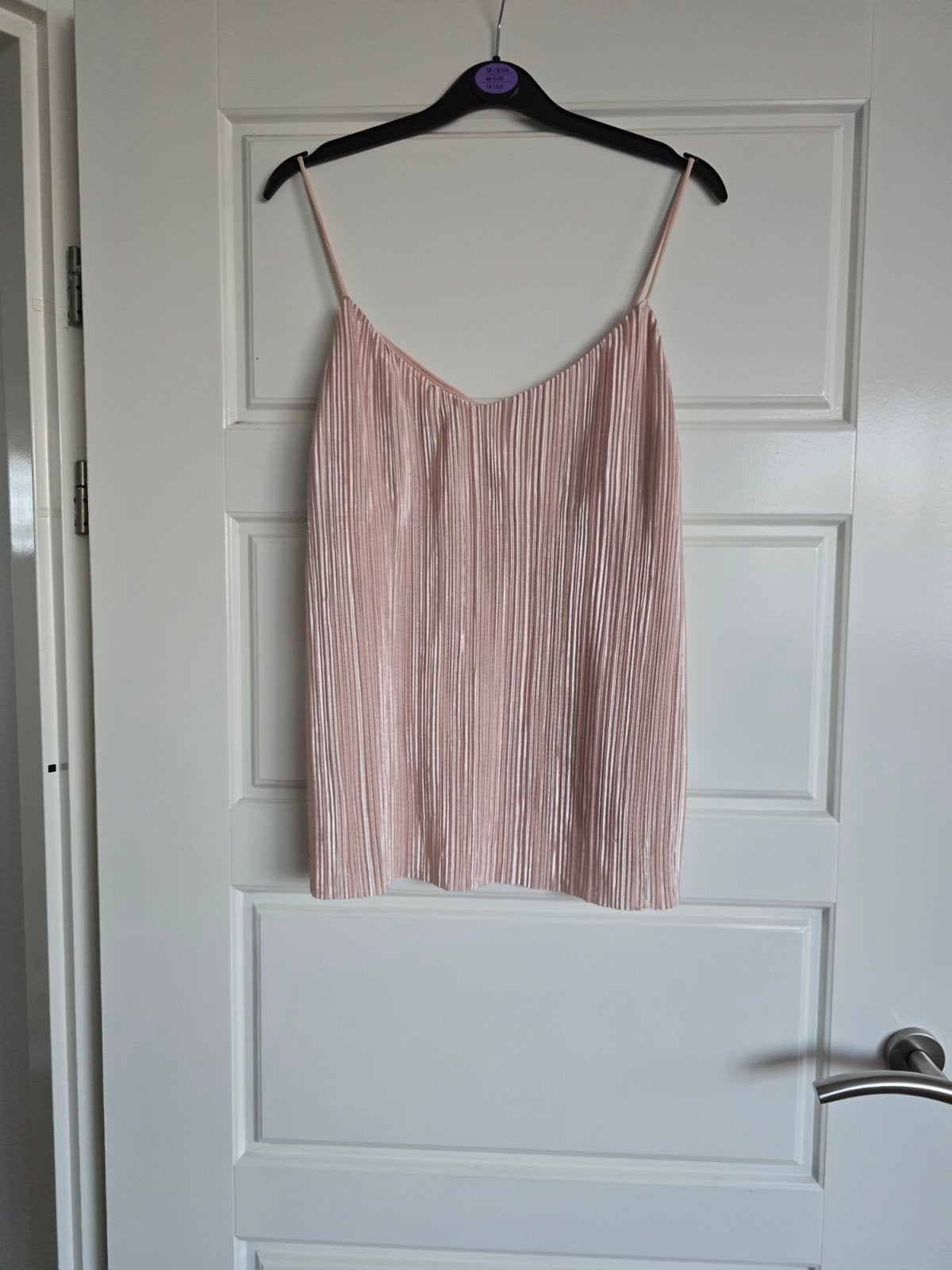 Te koop zalmkleurige damestop, maat M, merk H&M., Maat 38/40 (M), H&M, Oranje, Ophalen of Verzenden