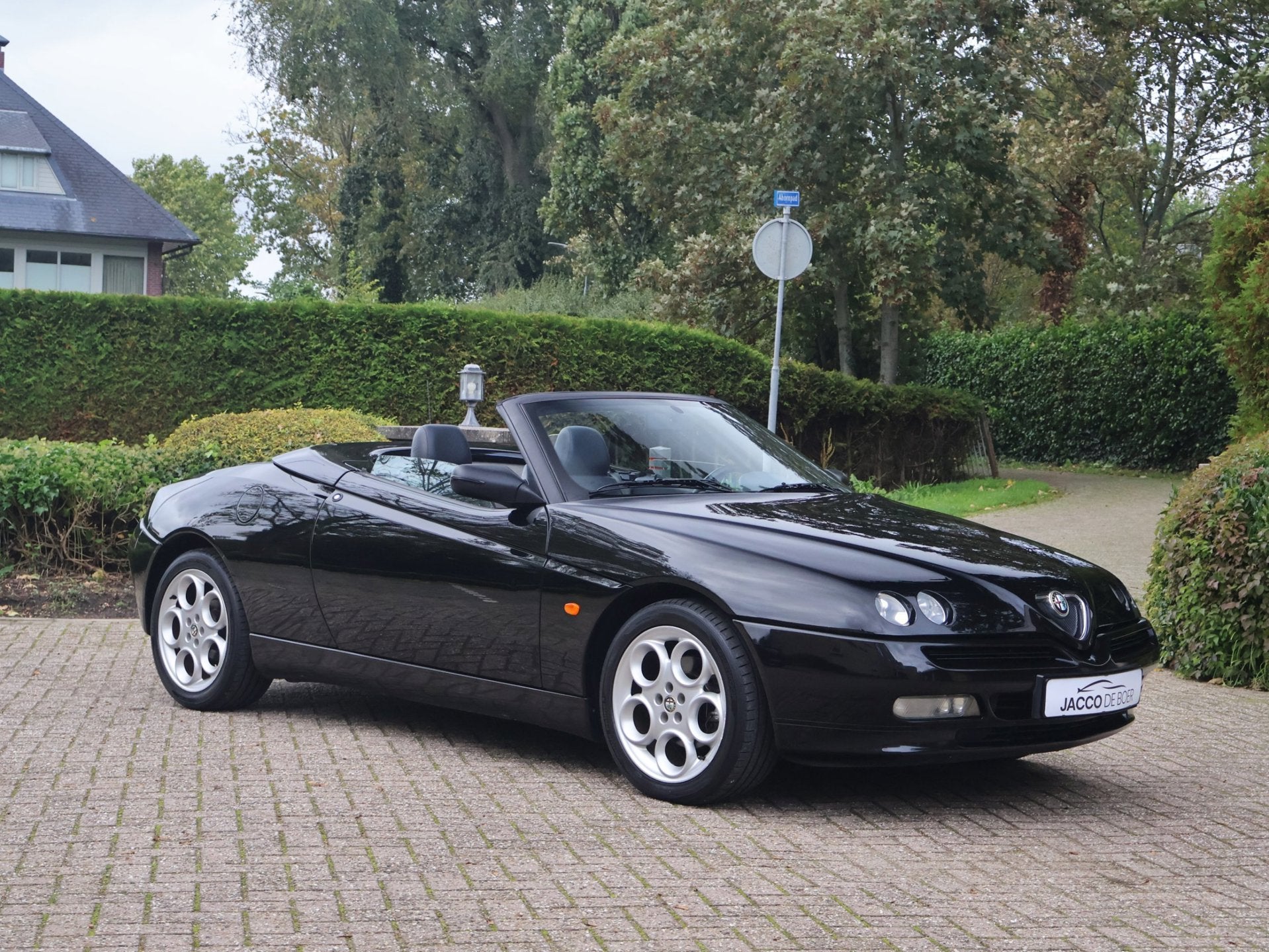 Alfa Romeo Spider 2.0-16V T.Spark "916", Auto's, Voorwielaandrijving, Gebruikt, Zwart, Cabriolet