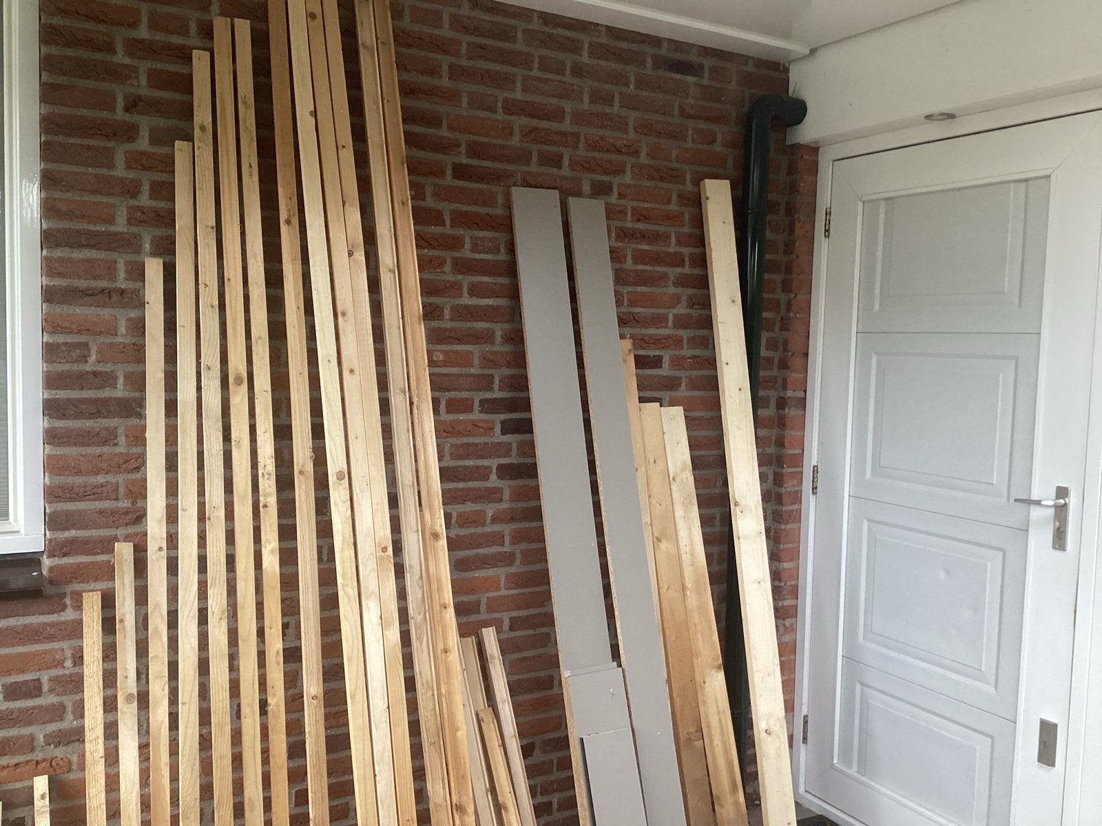 Diverse houten planken en balken, Ophalen, 25 tot 50 mm, Nieuw, 200 tot 250 cm