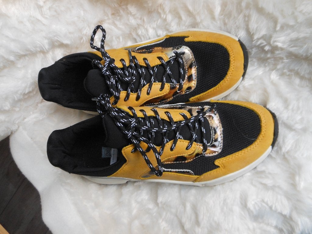 Gave schoenen met tijgerprint, Overige kleuren, Ophalen of Verzenden, Sneakers of Gympen, Zo goed als nieuw