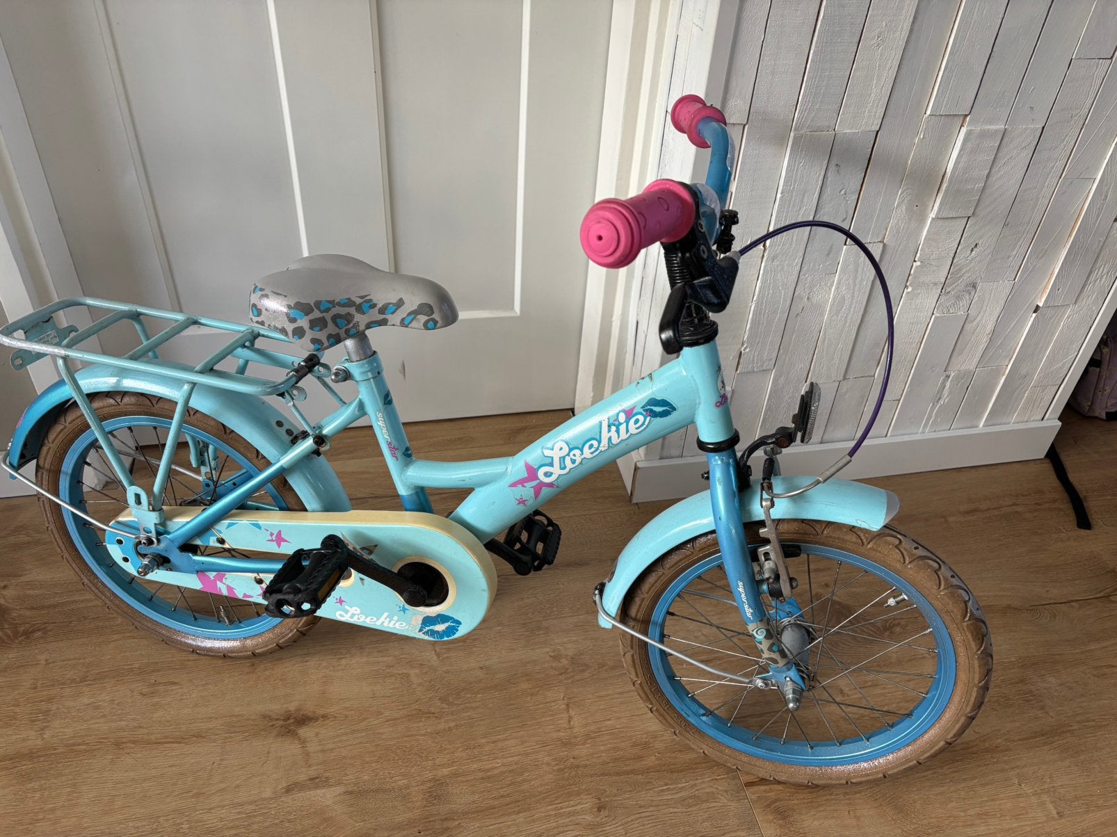 16” nette Loekie meisjes fiets , onderhouden en rijklaar, Terugtraprem, Ophalen of Verzenden, 16 inch, Handrem