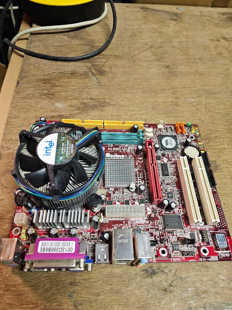 MS-7071 ver.1 PM8M2-V, Computers en Software, Moederborden, Ophalen of Verzenden, Gebruikt, Micro-ATX, Socket 775