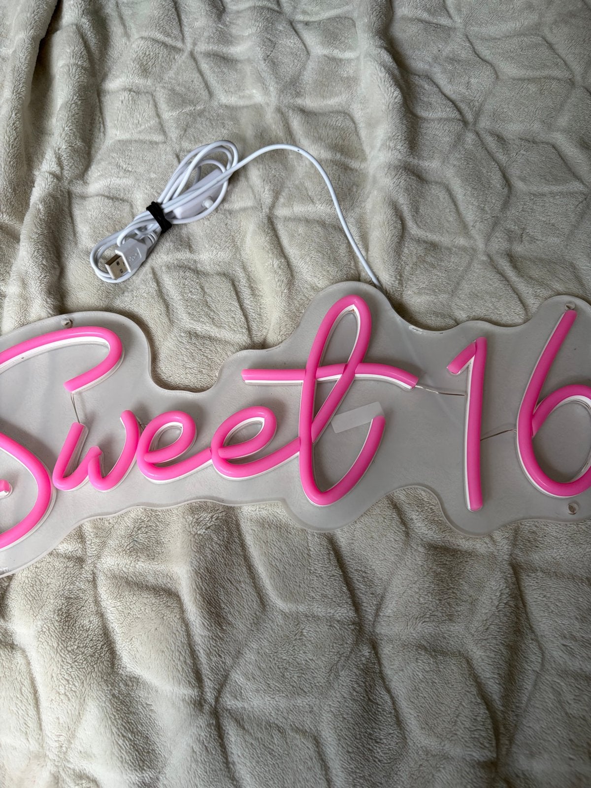 Sweet 16 Neon Licht - nieuw, Ophalen, Zo goed als nieuw