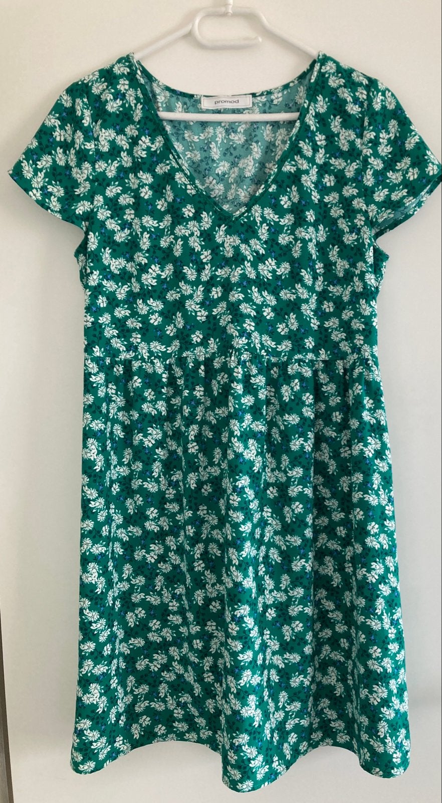 Nieuwe Promod jurk met bloemenprint, maat 40, Kleding | Dames, Ophalen of Verzenden, Nieuw, Maat 38/40 (M), Groen