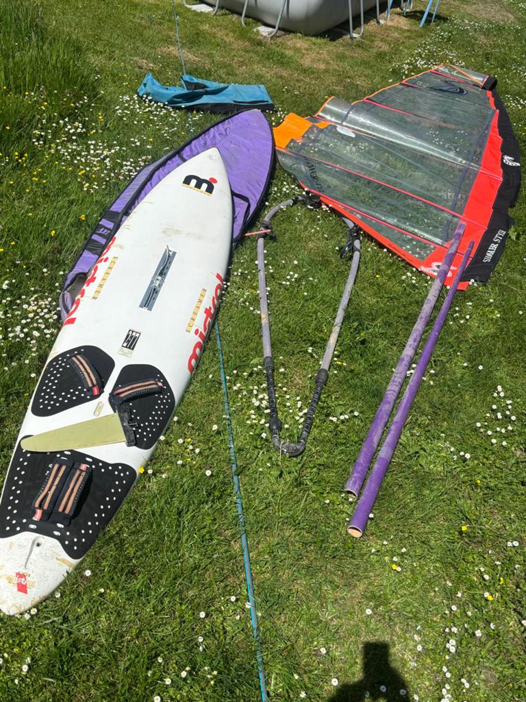 Complete Windsurf Set: Mistral Screamer met Simmer 5.8m², Watersport en Boten, Windsurfen, Gebruikt, 5 tot 6.5 m², Ophalen of Verzenden