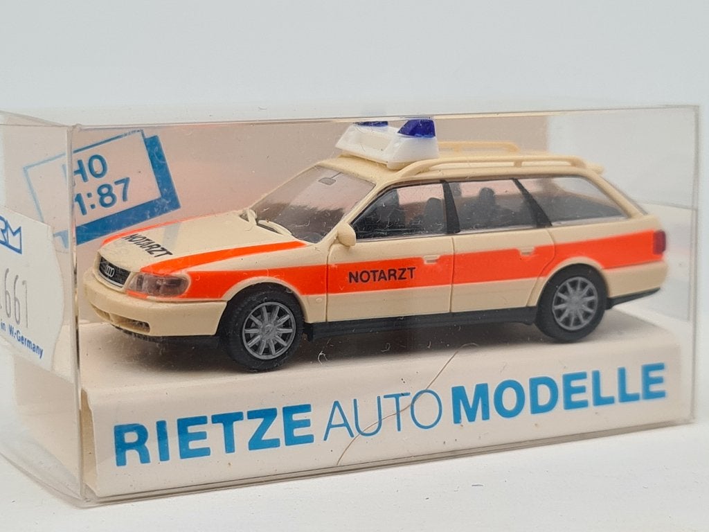 Audi A6 ambulance - Rietze 1/87, Verzenden, Zo goed als nieuw, Auto, Rietze