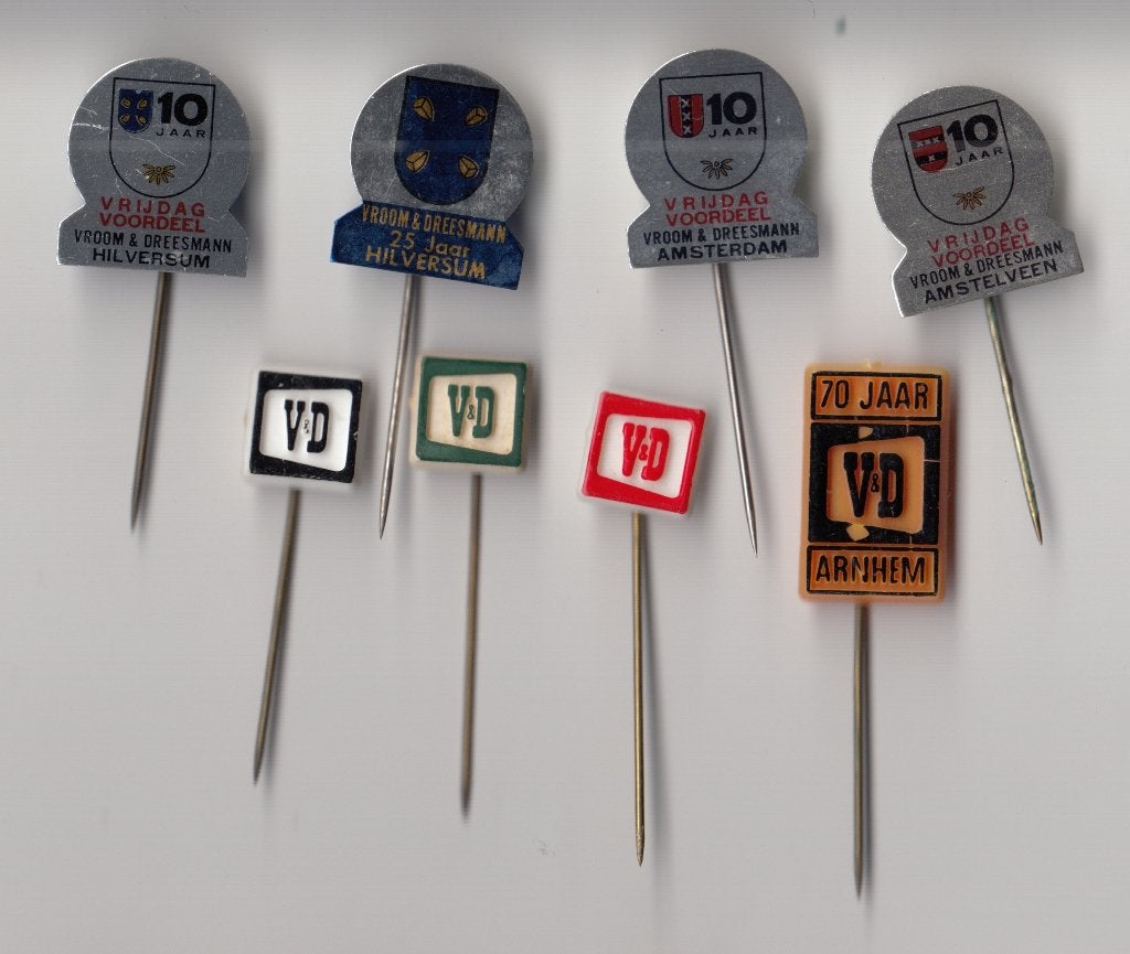 V&D Vroom en Dreesman Warenhuis speldjes, Gebruikt, Niet vindbaar, Niet vindbaar, Speldje of Pin