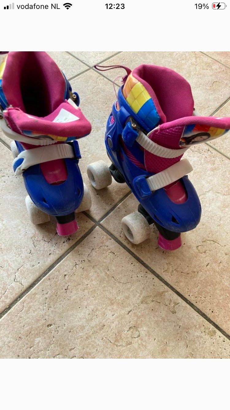 Rolschaatsen K3 maat 30, Kinderen en Baby's, Speelgoed | Buiten | Rolschaatsen, Kinderen, Ophalen of Verzenden, Verstelbaar, Gebruikt