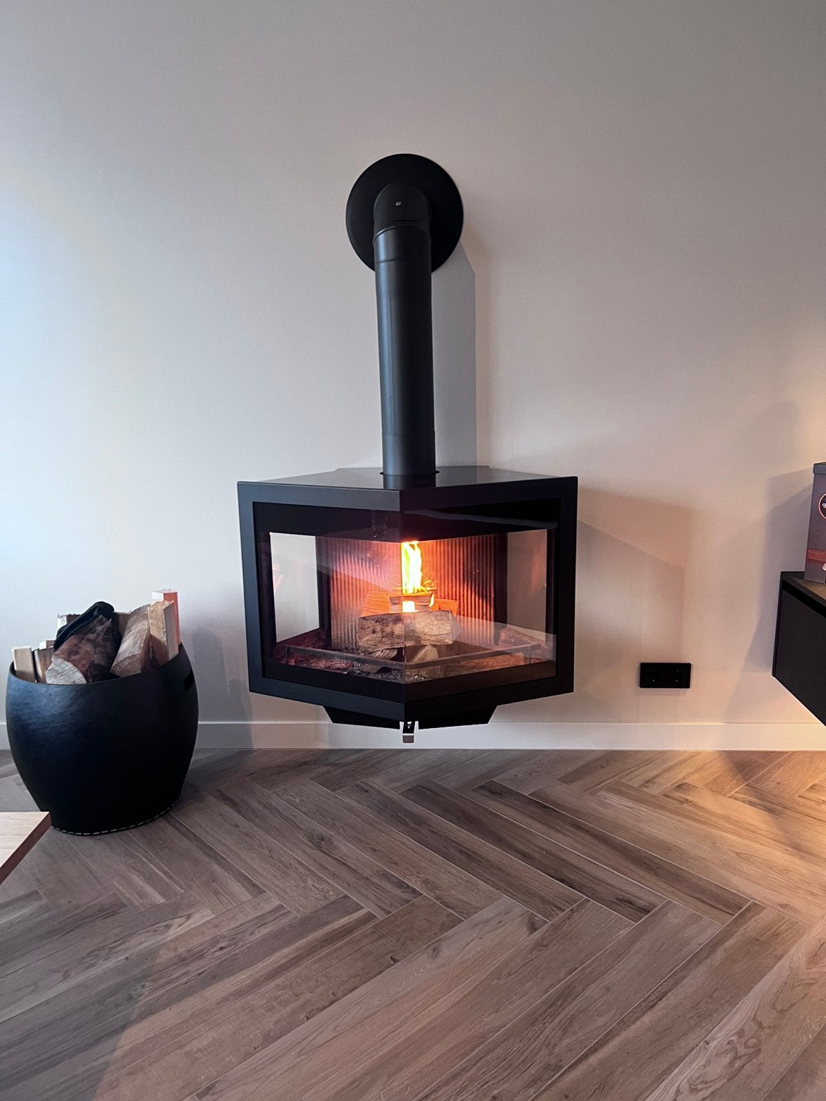 Wanders Black Diamond 24 Hanghaard Uniek Design & Ecodesign, Ophalen, Zo goed als nieuw, Hangende haard, Houthaard
