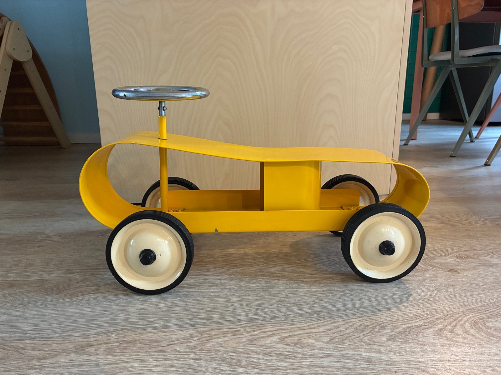 Baghera Loopauto Retro Geel - Streamline Model, Ophalen, Zo goed als nieuw, Loopvoertuig