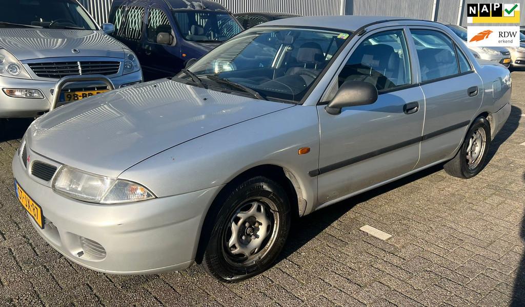 Mitsubishi Carisma 1.6 Comfort AUTOMAAT 100% good, Auto's, Gebruikt, 4 cilinders, 49 €/maand, Bedrijf