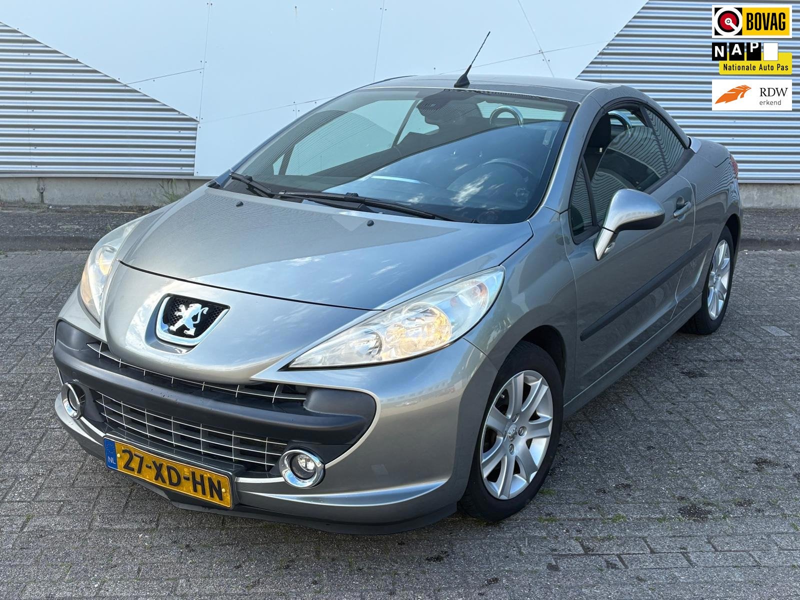 Peugeot 207 CC 1.6 VTi Première | Nieuwe APK | Airco | NAP, 15 km/l, Gebruikt, 4 cilinders, Cabriolet