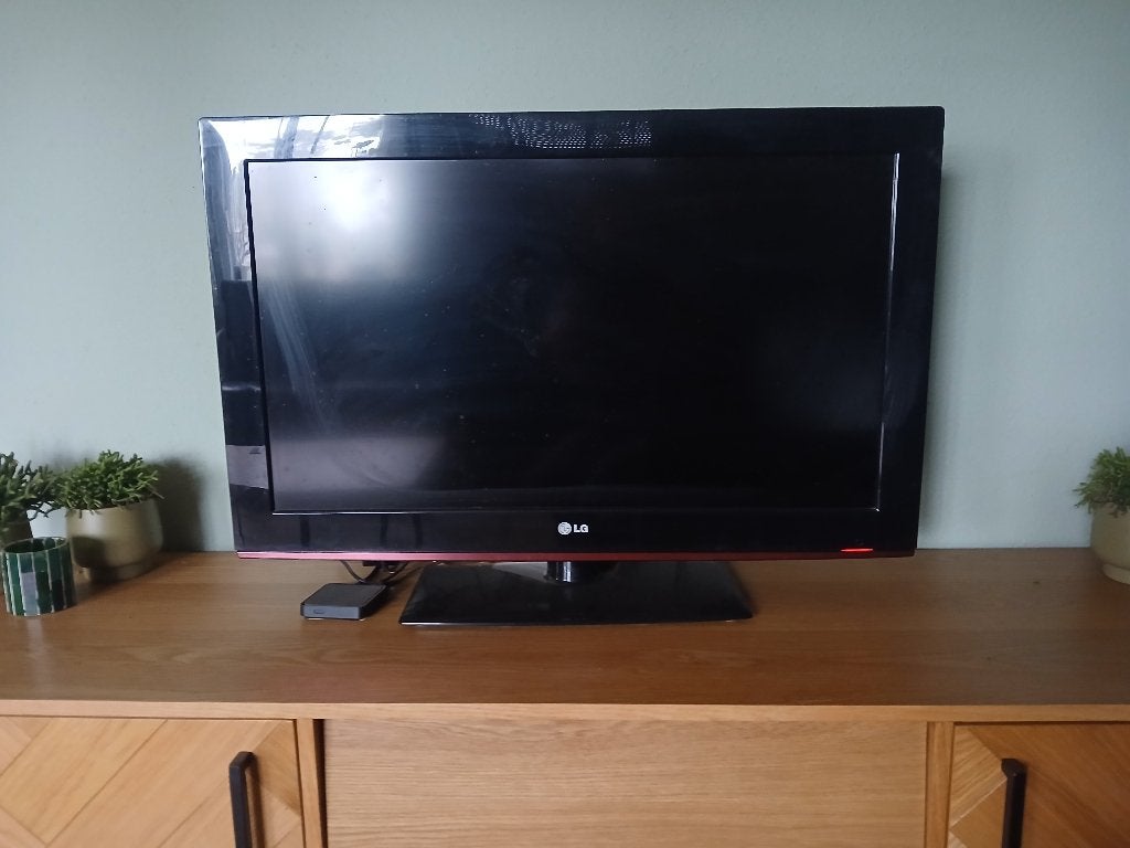 Lg tv gratis, Ophalen, Gebruikt, 50 Hz, LCD