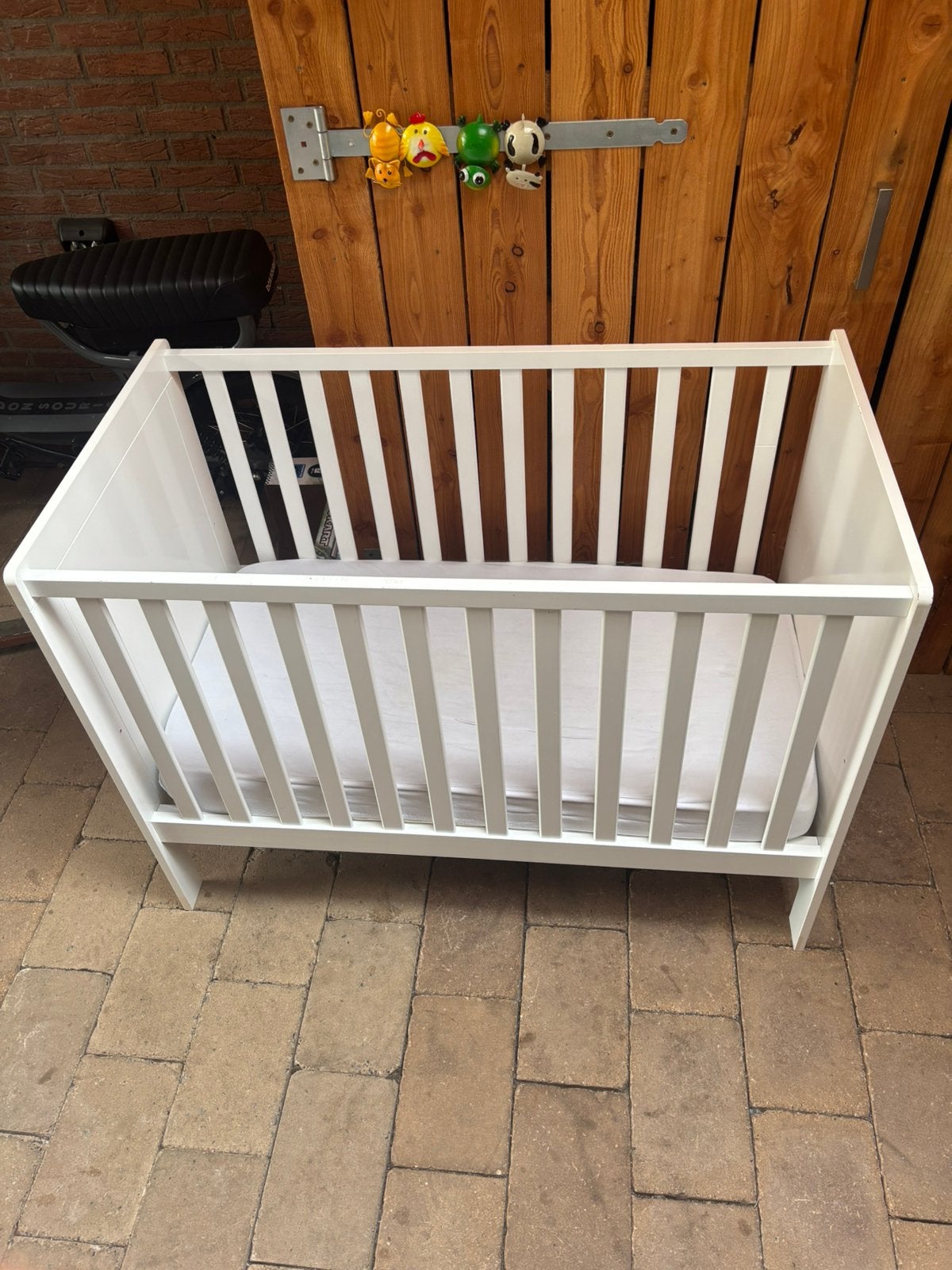 Wit baby ledikant - 125x70 cm - Zo goed als nieuw, Ophalen, Zo goed als nieuw, Ledikant