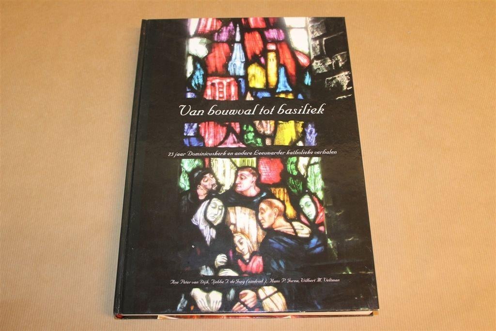 Katholiek Leeuwarden — Dominicuskerk 75 Jaar, Ophalen of Verzenden, Gelezen