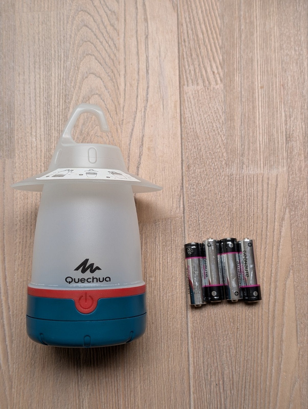 Quechua BL100 V2 Campinglamp - Zo goed als nieuw, Caravans en Kamperen, Ophalen, Zo goed als nieuw