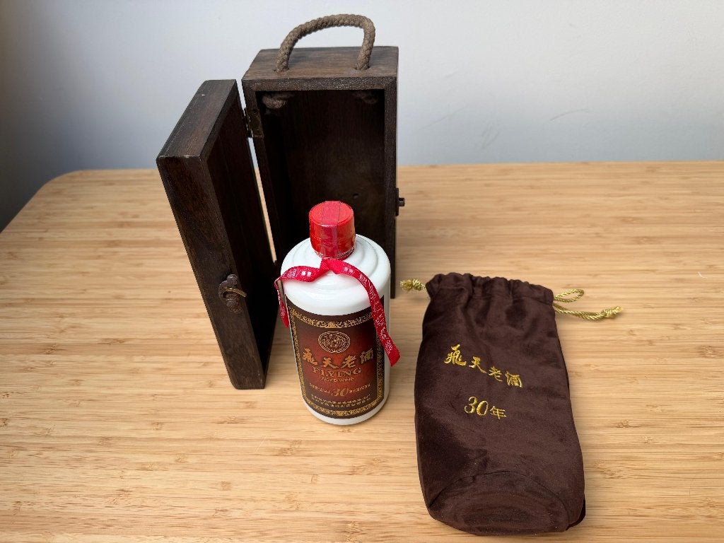 Chinese Baijiu - Feitian Laojiu 30 Jaar (2010), Overige gebieden, Overige typen, Ophalen of Verzenden, Zo goed als nieuw