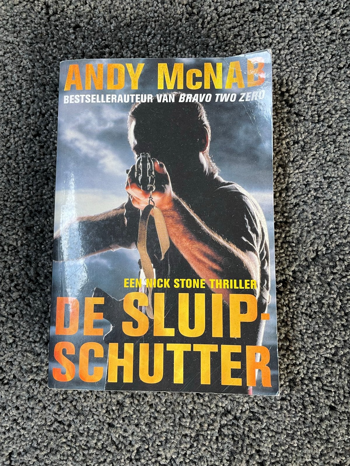 DE SLUIPSCHUTTER - Andy McNab (Nick Stone thriller), Ophalen of Verzenden, Gelezen, Nederland