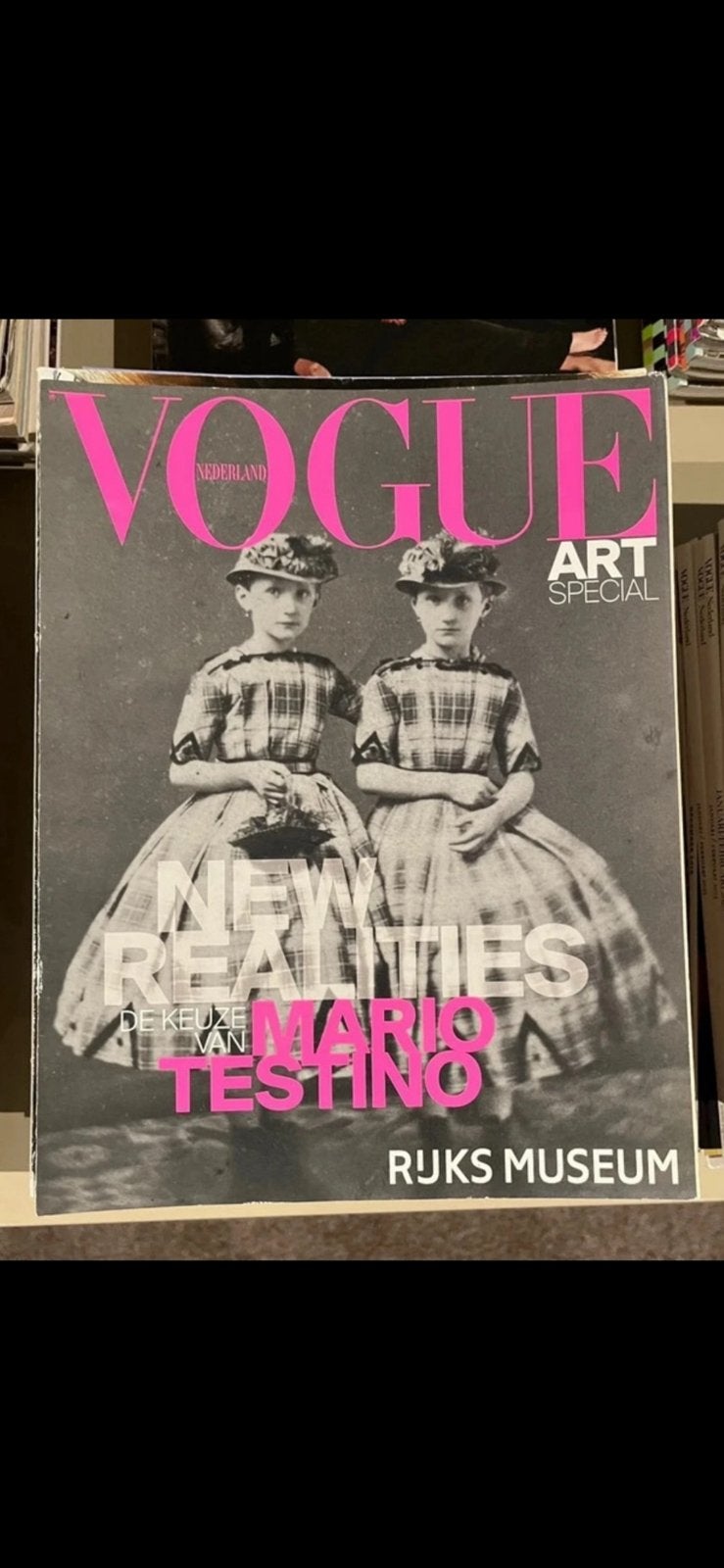 Vogue NL Art Special Mario Testino 2017 Rijksmuseum Rare!, Boeken, Ophalen of Verzenden, Gelezen, Damesbladen