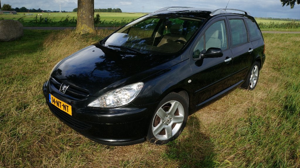 Peugeot 307 SW 1.6 16V Pack CLIMA-CRUISE-PANORAMA-TREKHAAK, Auto's, Stof, 4 cilinders, Zwart, Origineel Nederlands