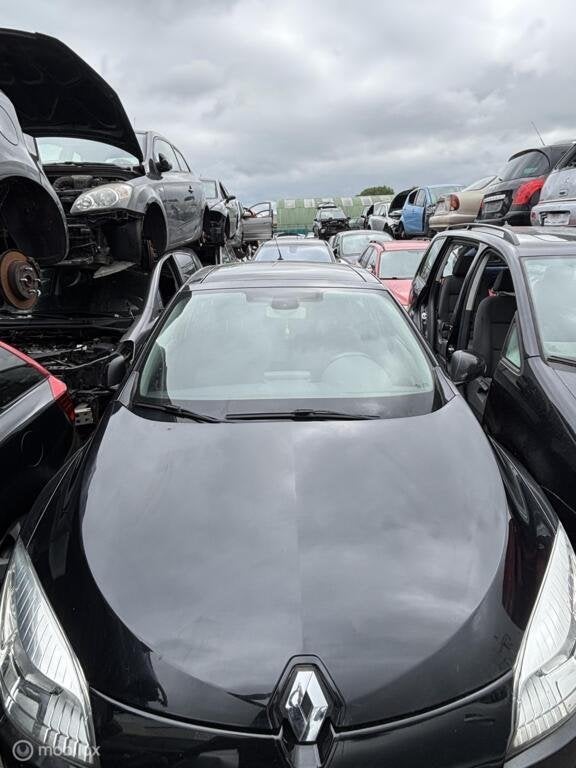 Motorkap Renault Megane Estate III ('09-'16), Auto-onderdelen, Carrosserie en Plaatwerk, Gebruikt, Renault, Ophalen of Verzenden