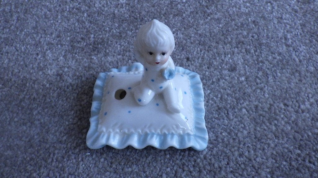retro baby op kussen (made in taiwan), Verzamelen, Ophalen of Verzenden, Huis en Inrichting