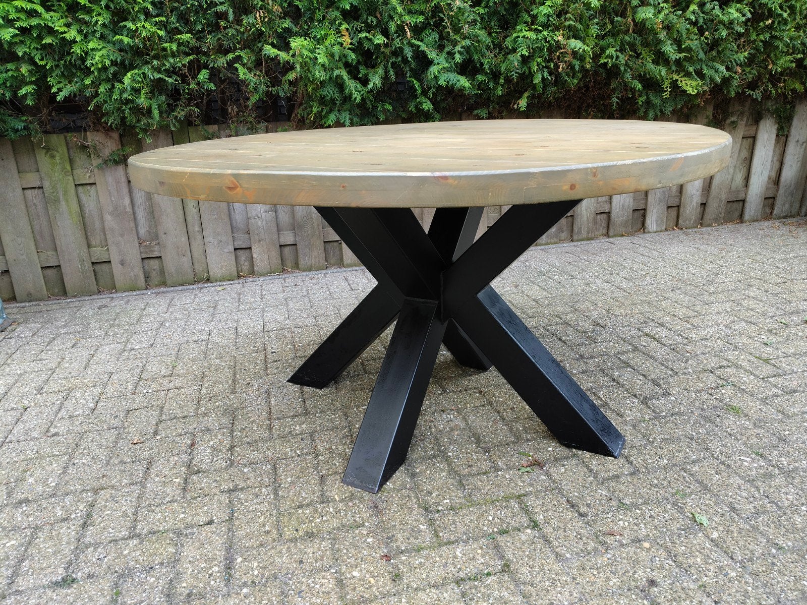 Eettafel rond XXL massief industrieel, Huis en Inrichting, Ophalen, 100 tot 150 cm, Rond, Vijf personen of meer
