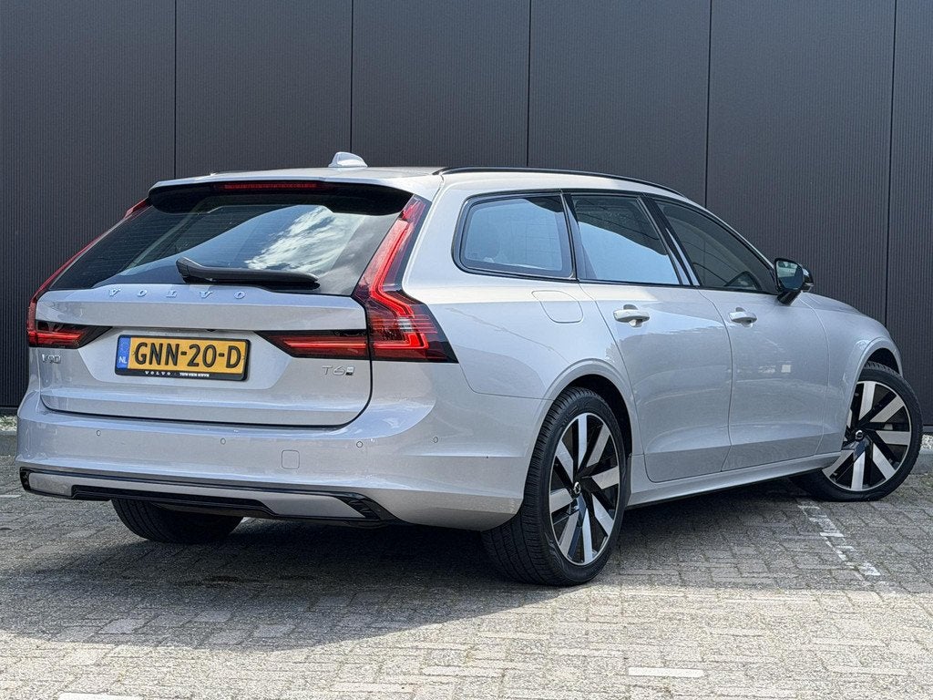 Volvo V90 2.0 T6 Plug-in hybrid AWD Ultra Dark 360 camera/ i, Auto's, Volvo, Automaat, 4 cilinders, 180 min, Zilver of Grijs