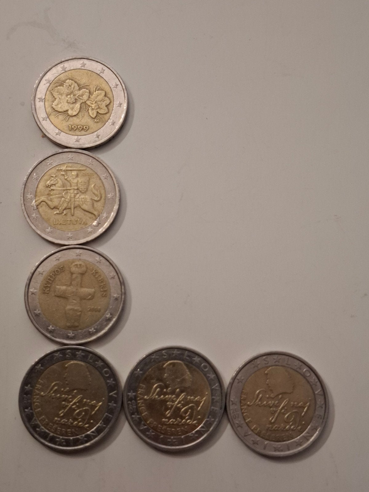 2 Euro circulatiemunten, Postzegels en Munten, Munten | Europa | Euromunten, Ophalen of Verzenden, Finland, 2 euro, Losse munt