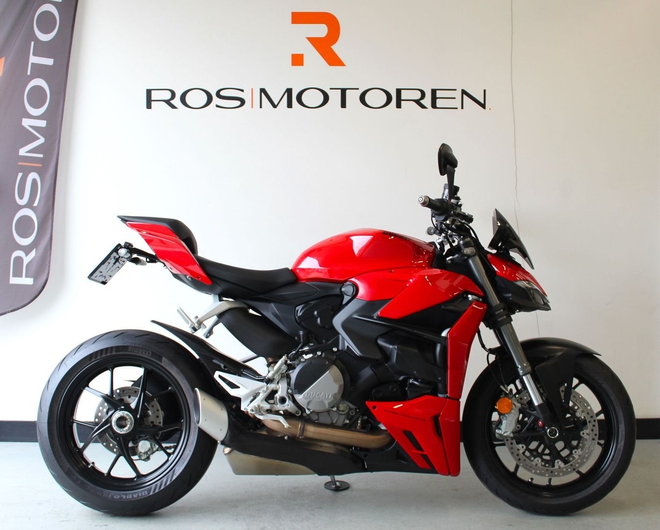 DUCATI STREETFIGHTER V2 (bj 2022) - 1ste eig - NIEUWSTAAT -, Motoren, Motoren | Ducati, DUCATI, 2 cilinders, Motorrijbewijs A