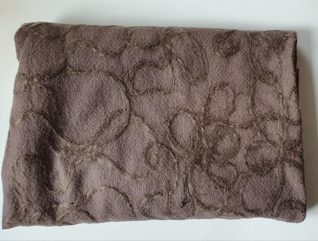 Bruine wollen deken met patroon, Huis en Inrichting, Woonaccessoires | Kussens, Ophalen of Verzenden, Nieuw, Bruin, Vierkant