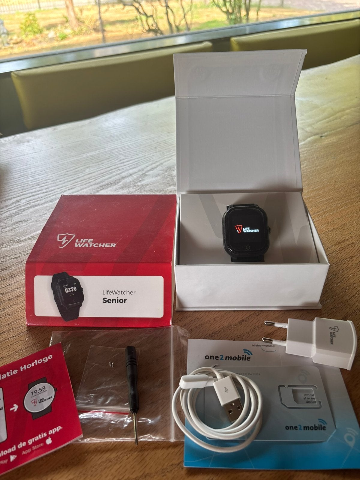 Lifewatcher alarmeringshorloge, Ophalen of Verzenden, Zo goed als nieuw, Zwart, Android