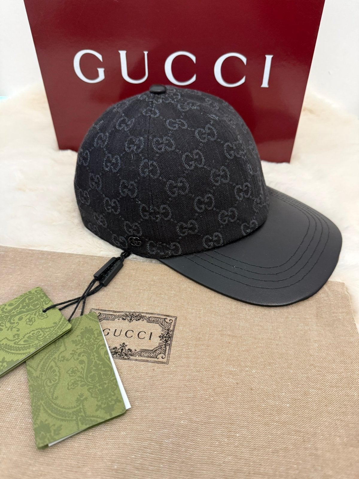 Gucci Pet - Dubai Noir, Ophalen of Verzenden, Zo goed als nieuw