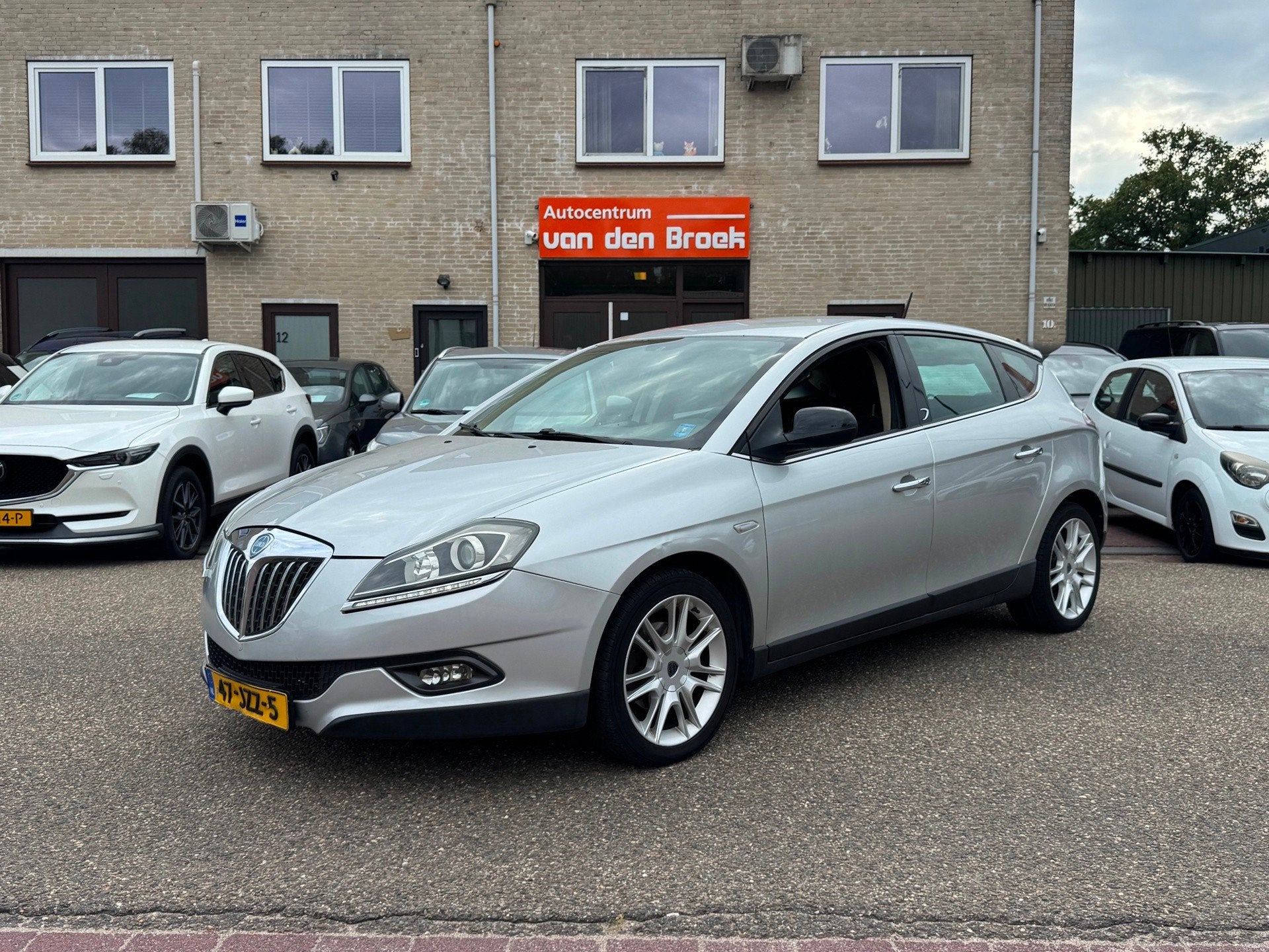 Lancia Delta 1.4-16V Argento Airco Elec Pakket Lmv Apk Tot 1, Auto's, Voorwielaandrijving, 15 km/l, Gebruikt, 1295 kg