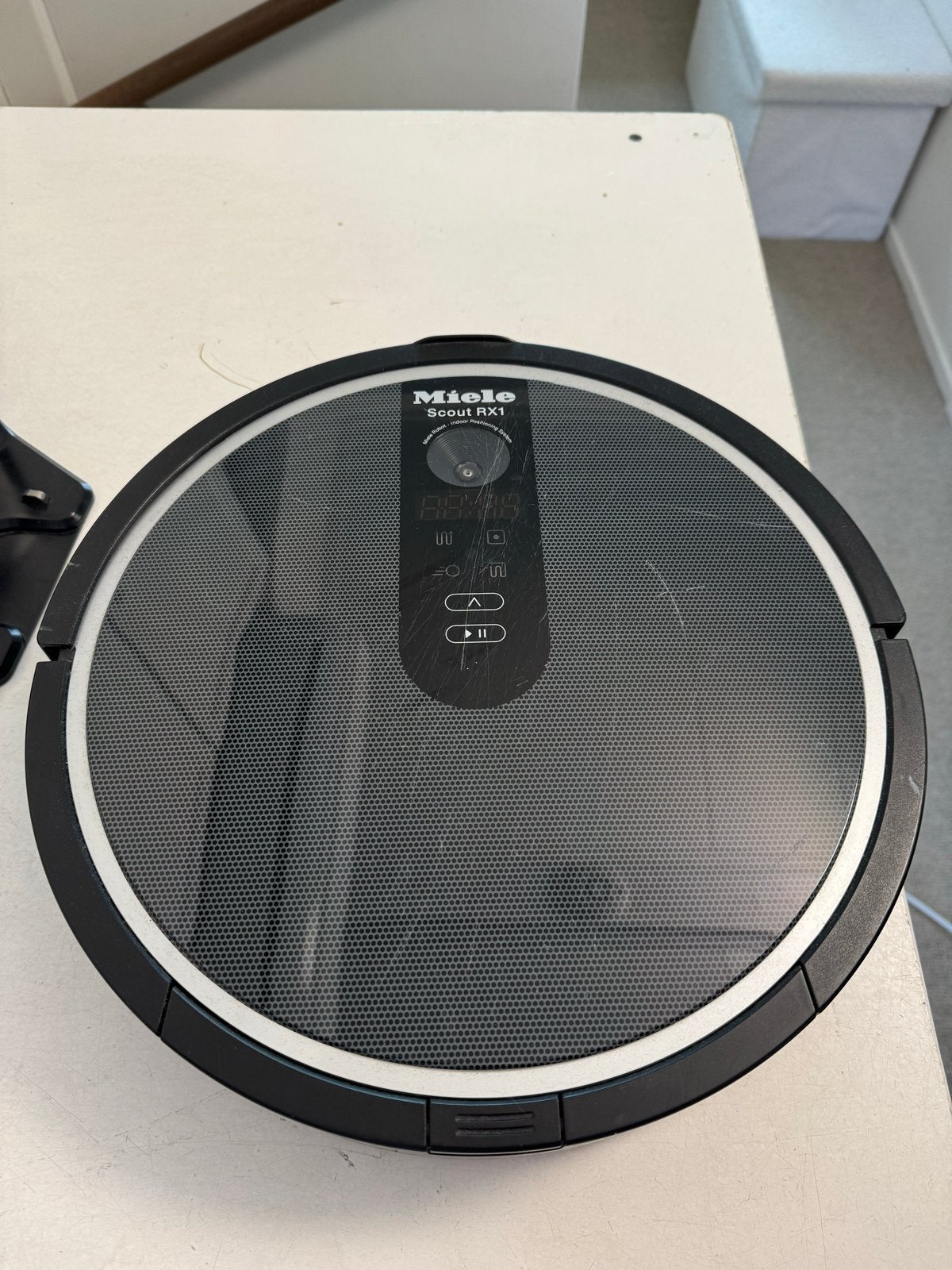 Miele Scout RX1 Robotstofzuiger met Oplaadstation, Witgoed en Apparatuur, Ophalen of Verzenden, Zo goed als nieuw, Robotstofzuiger