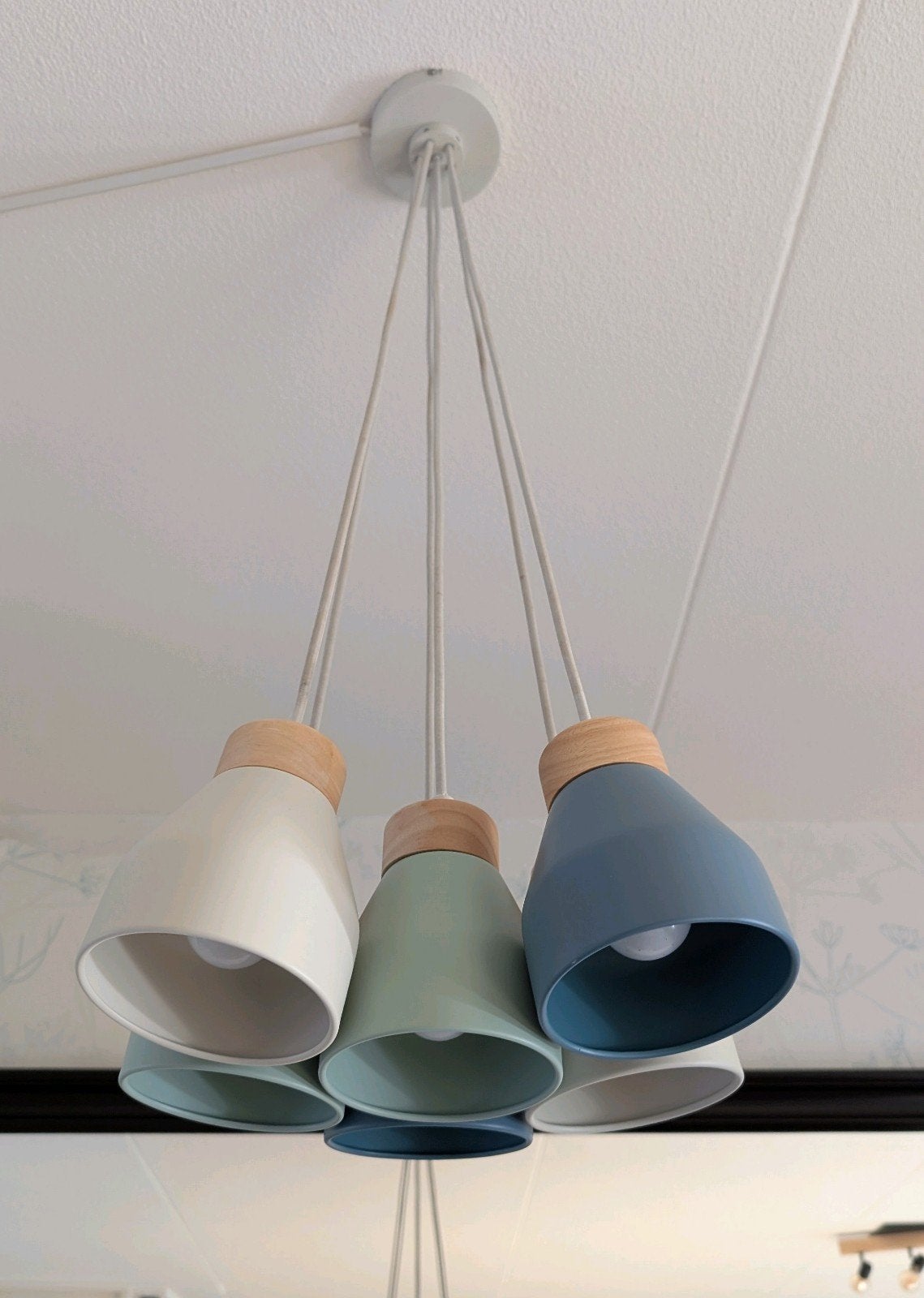 Albert cluster hanglamp van MADE, Huis en Inrichting, Ophalen of Verzenden, Gebruikt, Hout, E14 (klein)