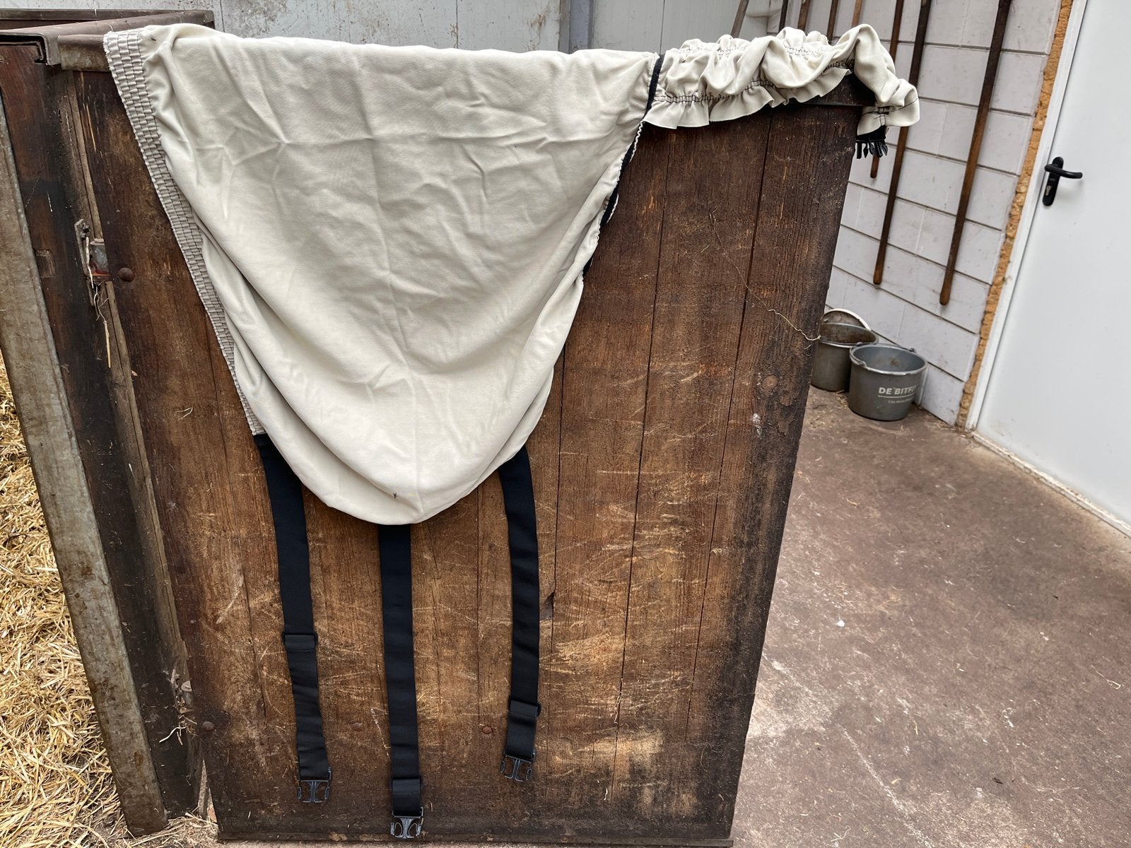 Boett buikflap, Dieren en Toebehoren, Gebruikt, Overige merken, Eczeemdeken, Beige