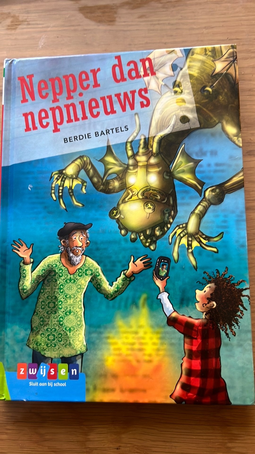 Toneellezen, Nepper dan nepnieuws, avi E6, Boeken, Ophalen of Verzenden, Zo goed als nieuw