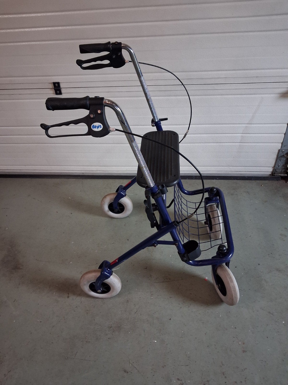 Te koop Quatro rollator, Ophalen, Opvouwbaar, Gebruikt
