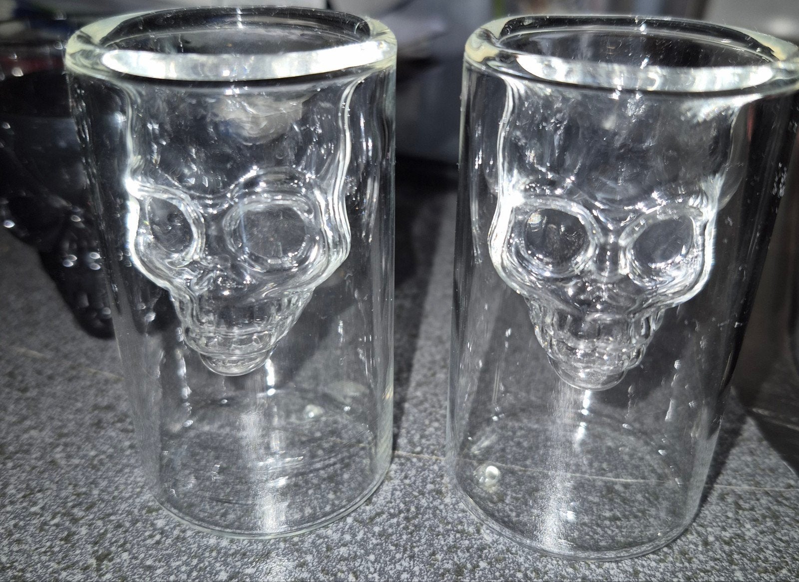Shot glaasjes met doodskoppen.

Bieden, Verzamelen, Ophalen of Verzenden, Nieuw, Borrel- of Shotglas
