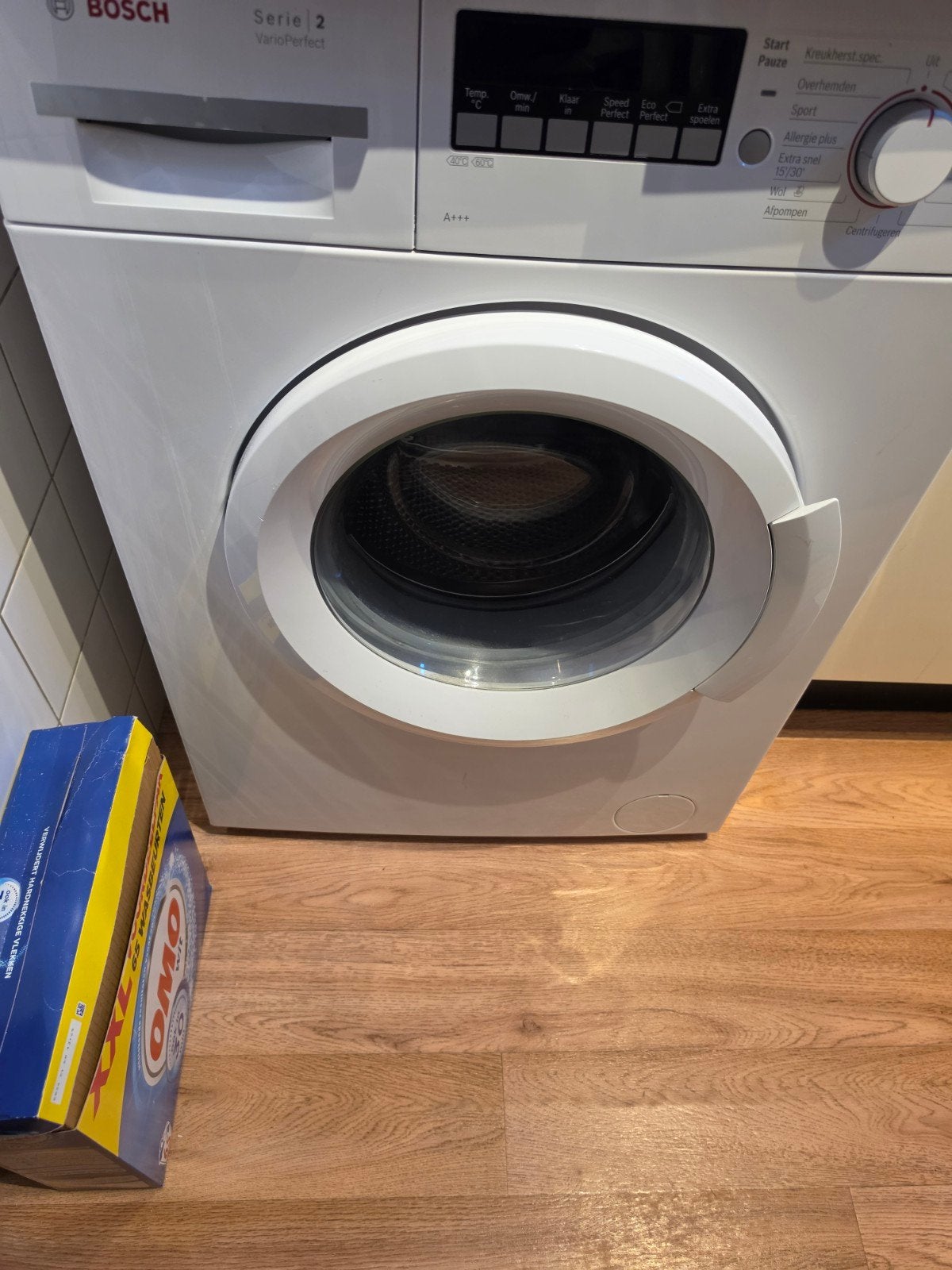 Bosch Serie 2 VarioPerfect Wasmachine, Witgoed en Apparatuur, Wasmachines, Ophalen, Minder dan 85 cm, Zo goed als nieuw, 1200 tot 1600 toeren