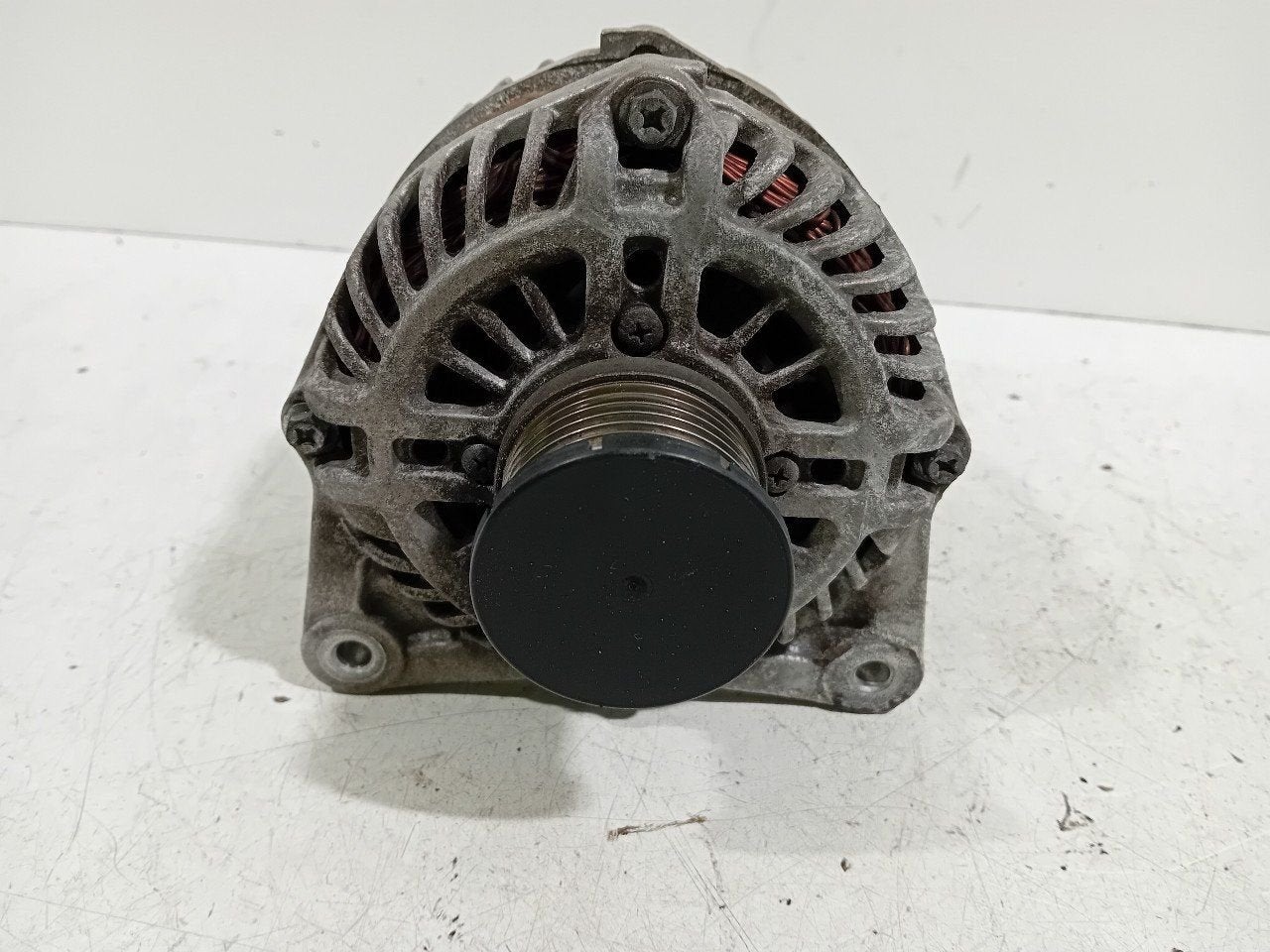 Dynamo Renault Clio, Onderdelen@venauto.nl, Van der Ven Autorecycling B.V., Gebruikt, Ettenseweg 76, 4706 PB Roosendaal, The Netherlands