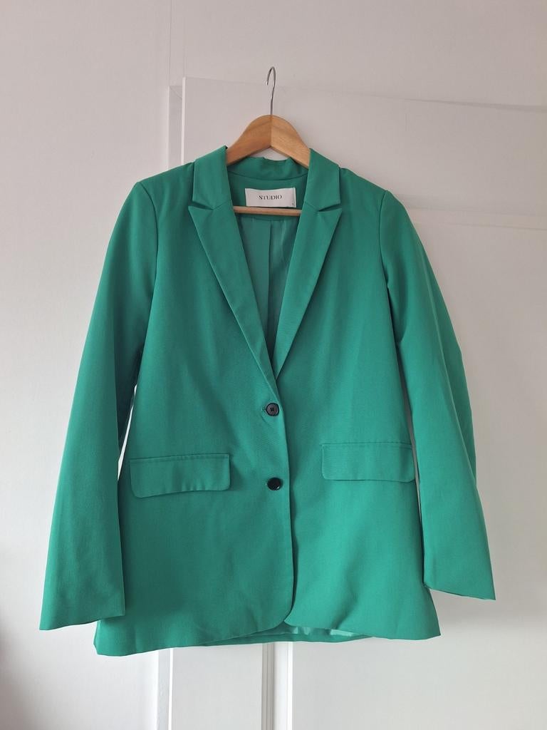 Prachtige groene blazer van Studio ONLY mt S; draagmt 38!, Maat 38/40 (M), Ophalen of Verzenden, Jasje, Groen