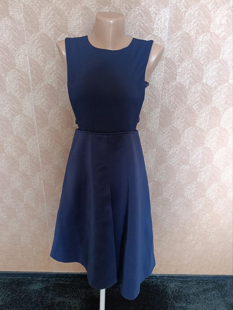 Donkerblauwe jurk met open zijkanten - Tailor & Elbaz, Blauw, Tailor & Elbaz, Nieuw, Ophalen of Verzenden