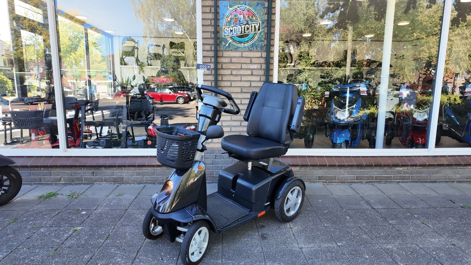 Sterling Trophy 4-wiel | Nieuwe accu’s | Scootmobiel, Ophalen of Verzenden, Zo goed als nieuw