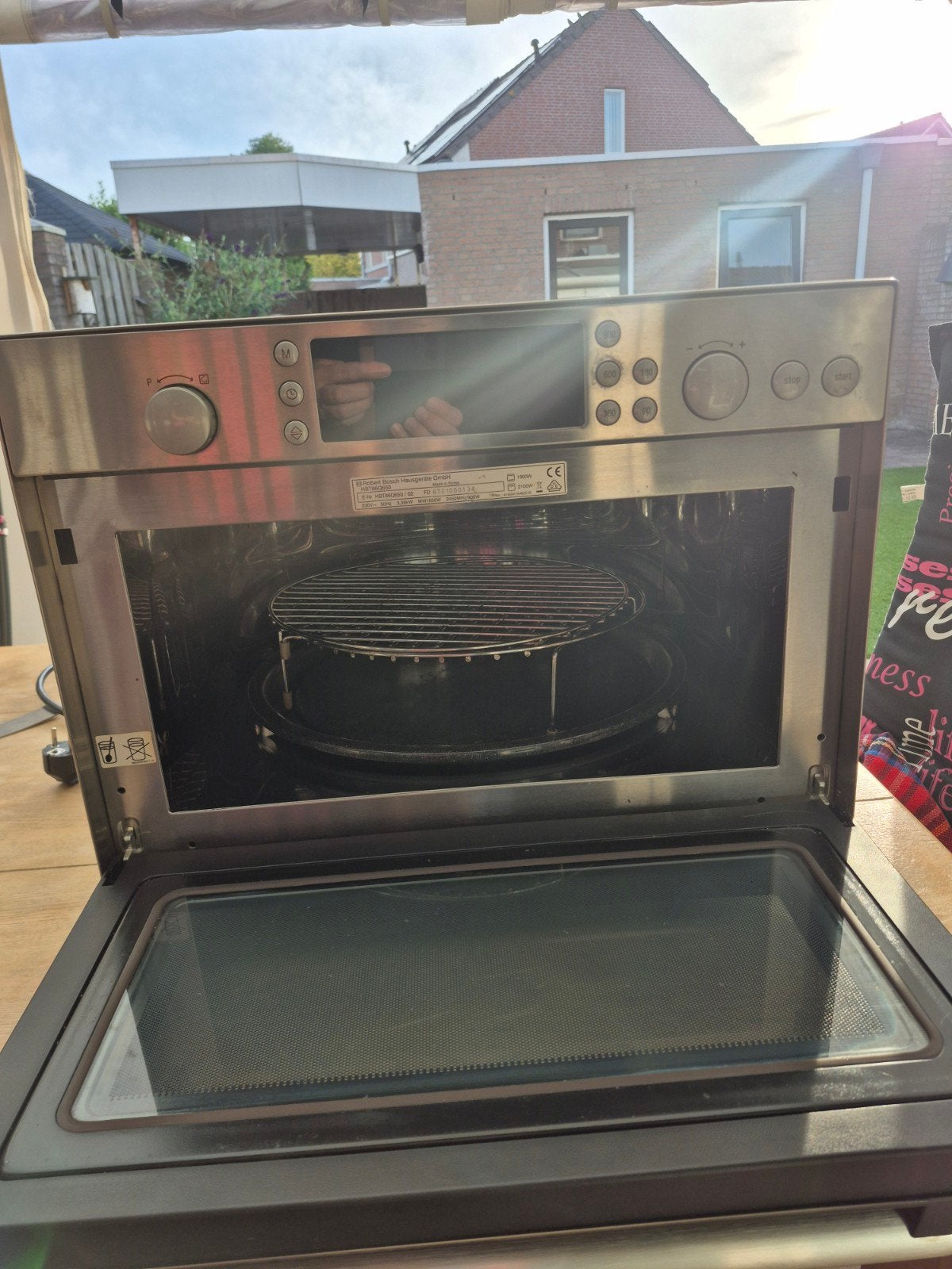 Bosch QuantumSpeed Combimagnetron/Oven, Ophalen