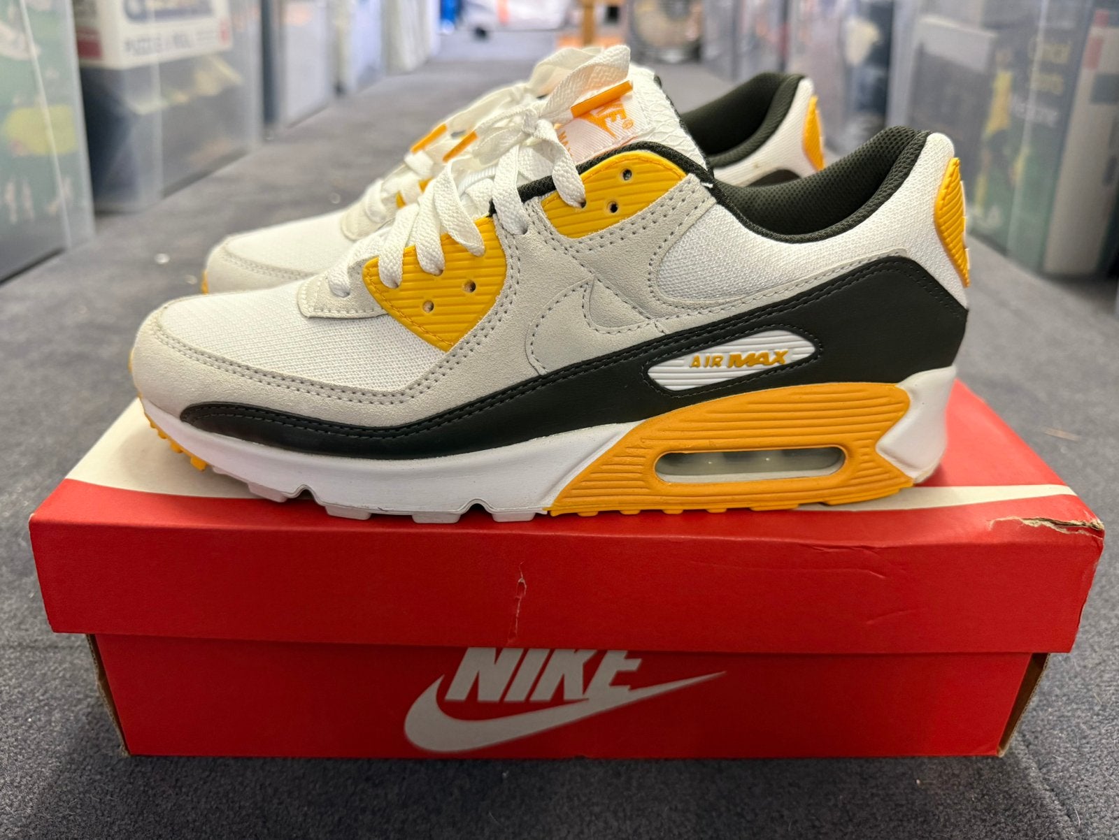 Nike Air Max 90 maat 42 white photo dust, Ophalen of Verzenden, Zo goed als nieuw, Wit