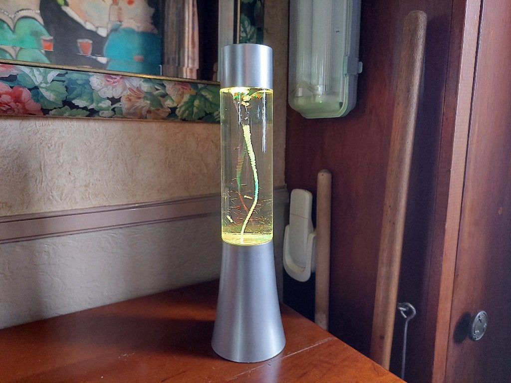 Lavalamp van 33 centimeter hoog., Huis en Inrichting, Kunststof, Gebruikt, Lavalamp, 33 cm