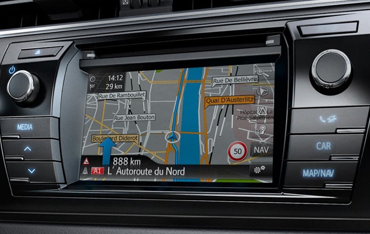 Auto Navigatie Update Kaarten Europa, MAZDA FORD MERCEDES SUZUKI CITROËN NISSAN RENAULT OPEL TOYOTA, Verzenden, Update, Heel Europa